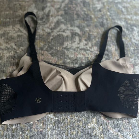 Honeylove CrossOver Runway Seamless Lace Black Bra Small - Picture 5 of 8